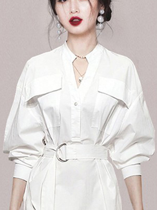 Robe chemise ample transparente fendue sur le côté à manches longues, à empiècements, à taille nouée, à col en V