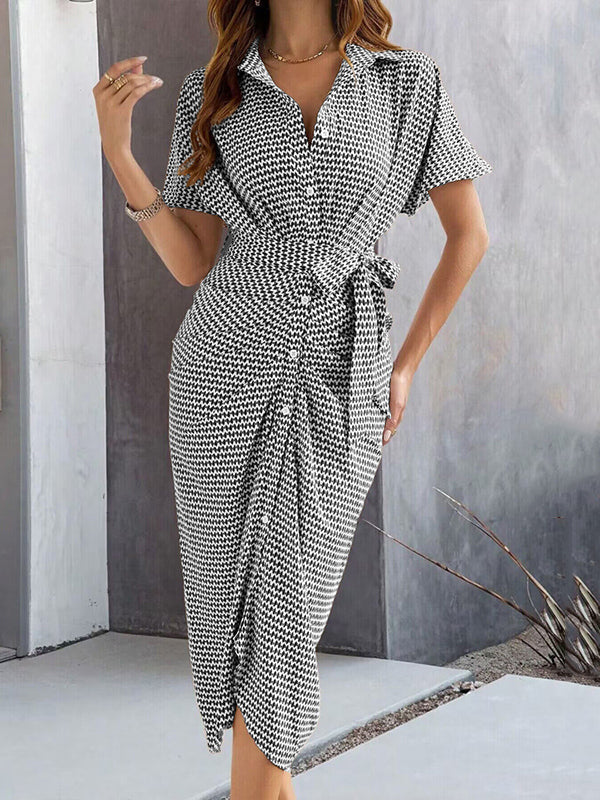 Robe mi-longue moulante boutonnée à manches mi-longues, à taille nouée, à col revers, couleur contrastée