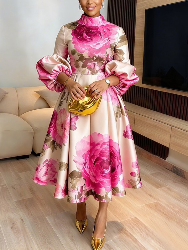 Robe longue plissée coupe trapèze, à manches longues, à taille élastique, à imprimé floral, à col cheminée