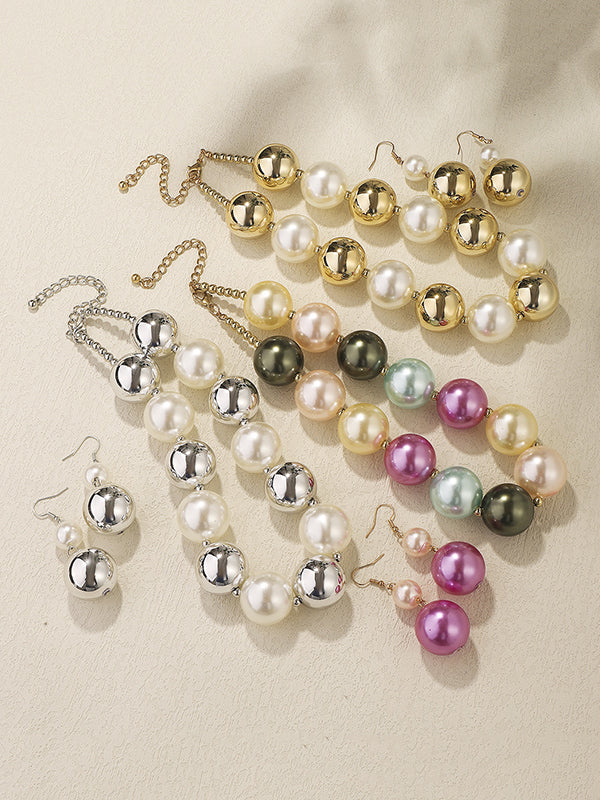 Parure boucles d'oreilles pendantes et collier géométrique couleur contrastée