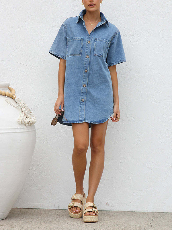 Robe chemise ample à manches courtes, à empiècements, à col revers