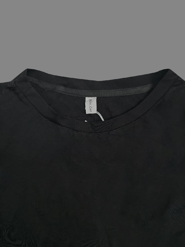 Robe mi-longue simple ample noire à empiècements, à manches longues