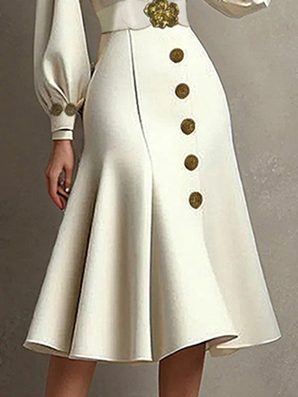 Robe mi-longue ample plissée à manches bouffantes, à empiècements, à taille nouée, à col en V