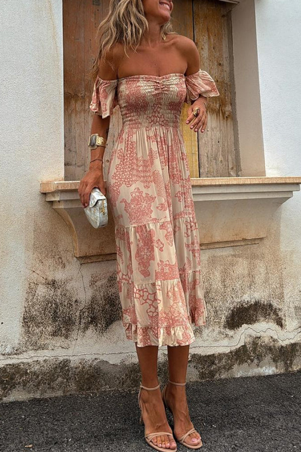 Robe midi avec décolleté épaule et imprimé romantique – Pitaya