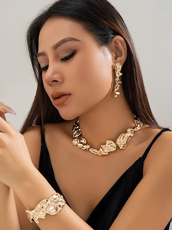 Collier géométrique délicat couleur unie