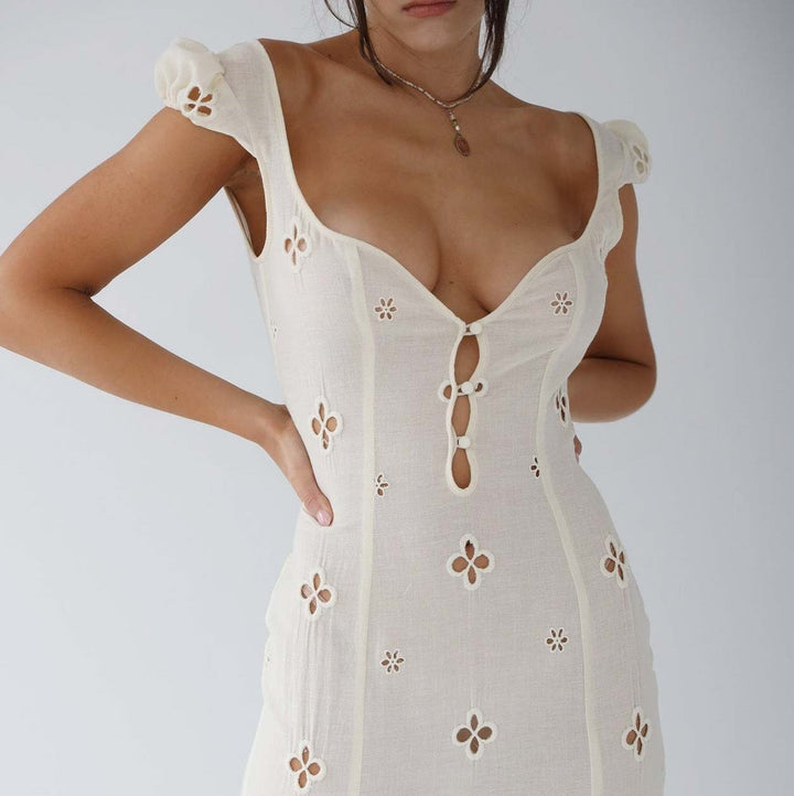 Bianca - Robe midi blanche brodée avec découpes