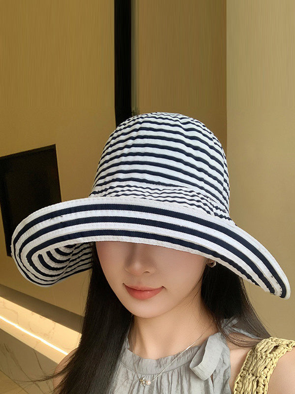 Chapeau de soleil rayé à empiècements