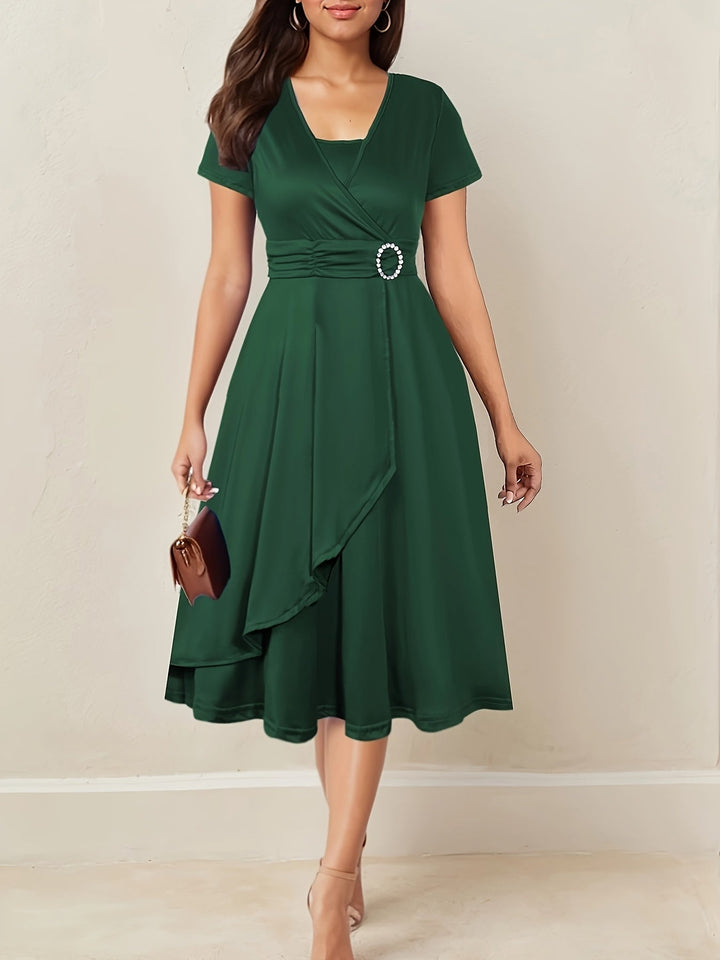 Elisa | Robe midi à encolure en V avec ourlet asymétrique
