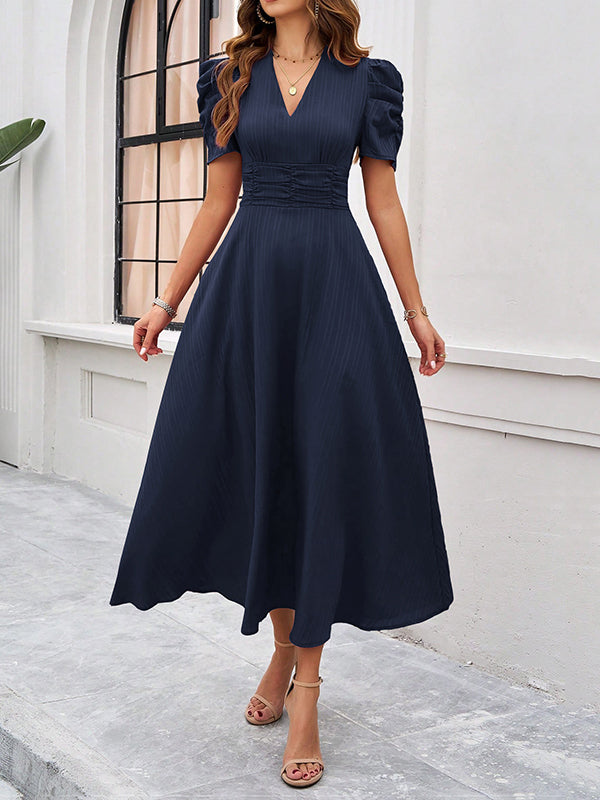 Robe longue plissée coupe trapèze, taille haute, à fermeture éclair, à col en V, couleur unie