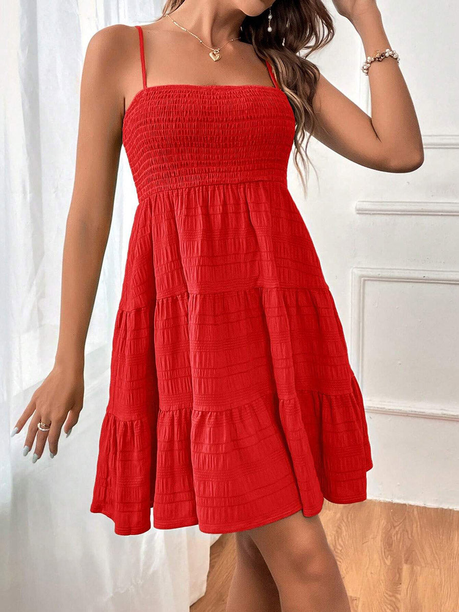 Robe courte plissée à taille élastique, taille haute, à empiècements, à fines bretelles, couleur unie