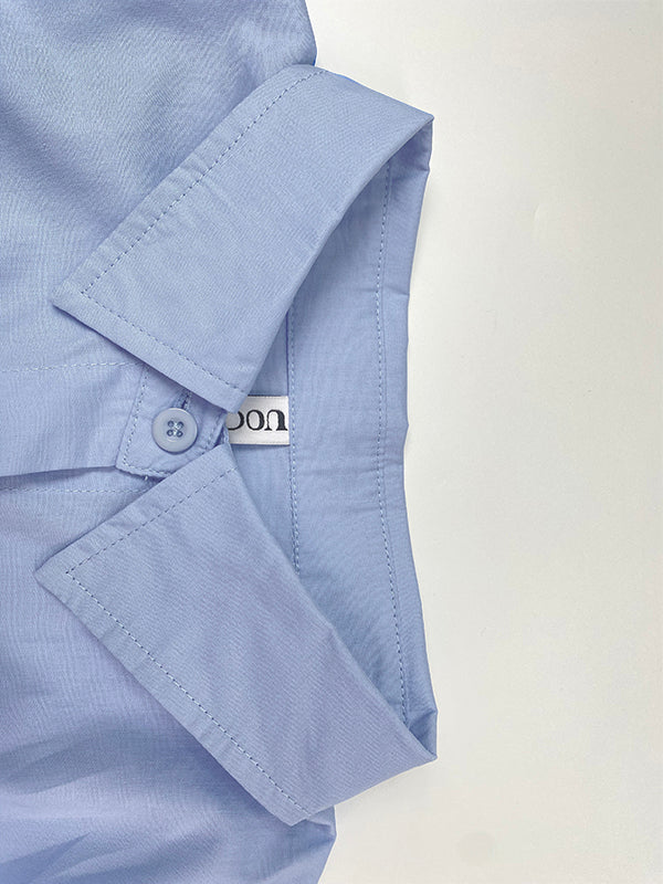 Robe chemise ample plissée à manches bouffantes, à empiècements, à col revers, couleur unie