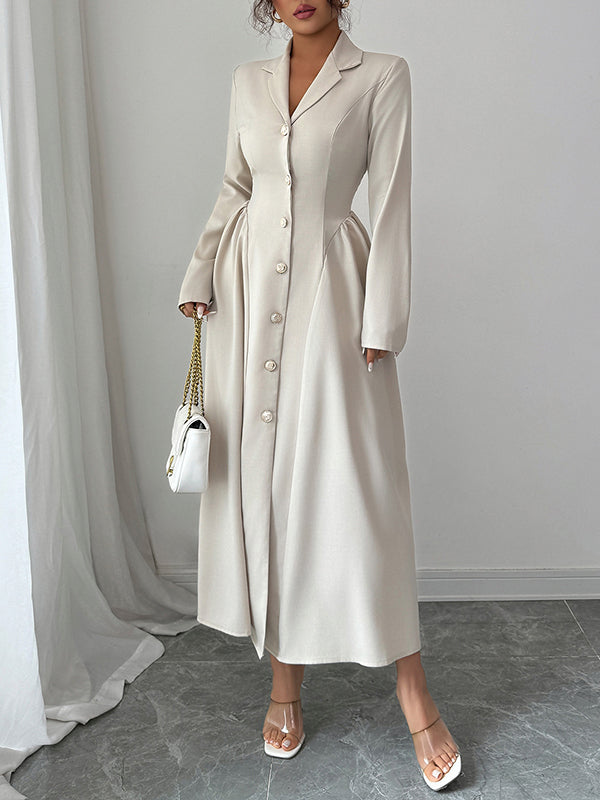 Robe chemise boutonnée plissée coupe trapèze, taille haute, à empiècements, à col cranté, couleur unie