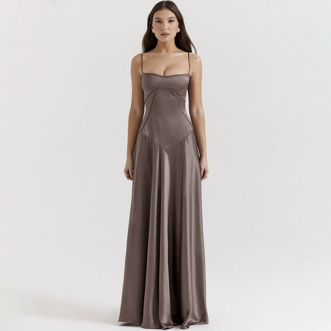 Selena - Robe maxi en satin avec bretelles fines