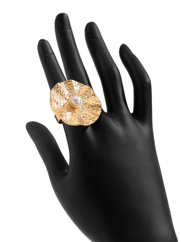 Bague géométrique plissée brillante