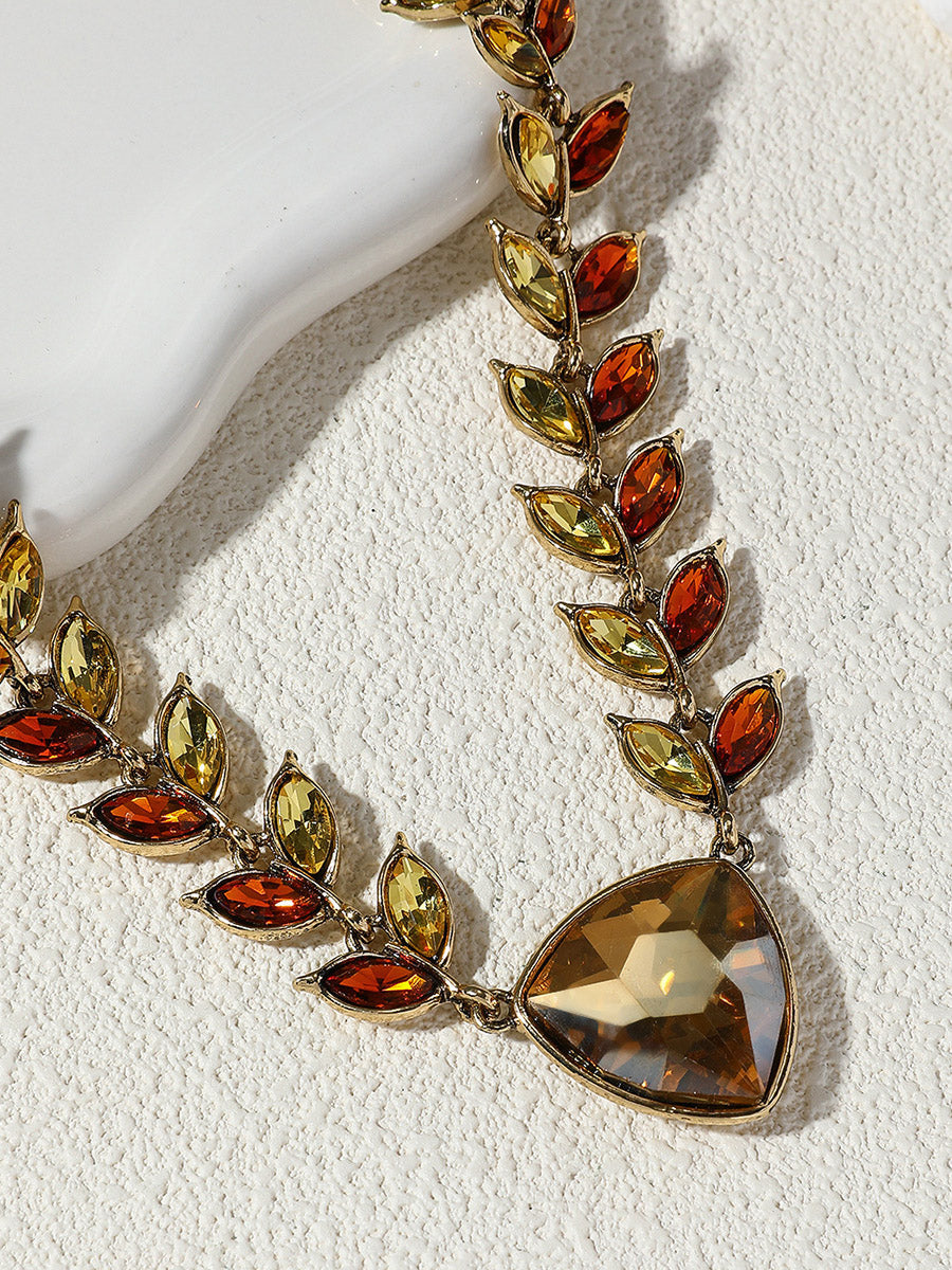 Collier à chaîne, en forme de feuilles, à strass