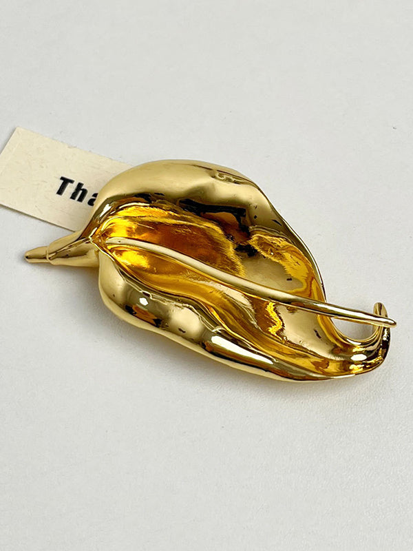 Broche géométrique en forme de feuilles