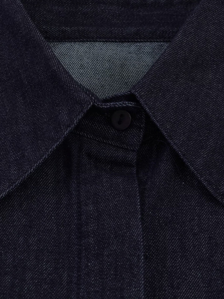 Chemisier plissé boutonné à manches longues, à col revers, couleur unie