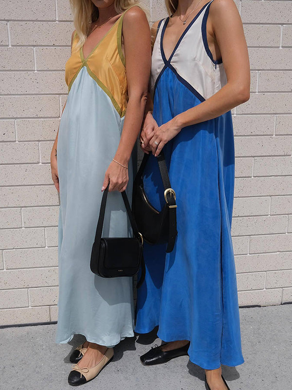 Robe longue ample sans manches, à empiècements, à décolleté en V profond, couleur contrastée