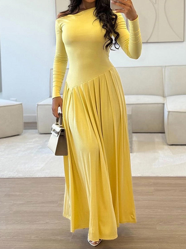 Robe longue moulante asymétrique plissée coupe trapèze, à empiècements, asymétrique à une épaule, couleur unie
