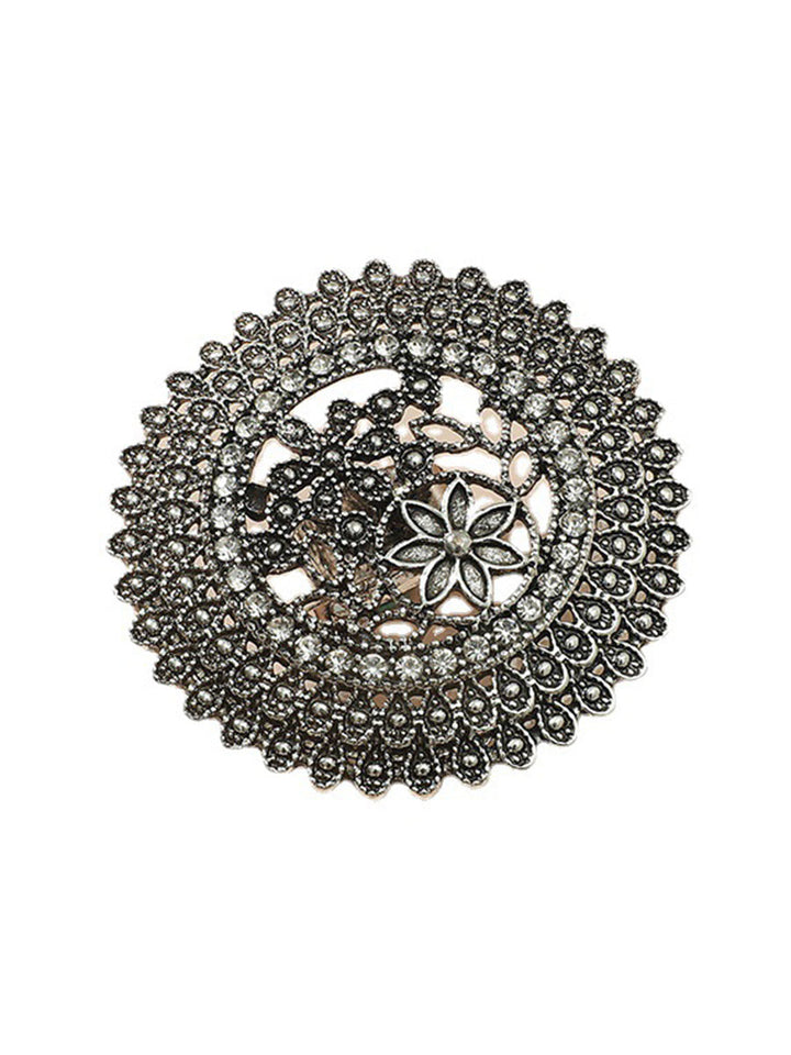 Bague géométrique ajourée en forme de fleur