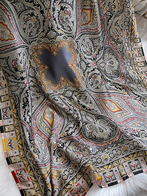 Châle vintage en imitation soie imprimée