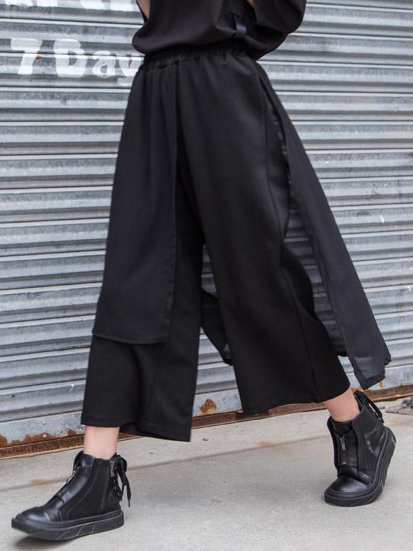 Pantalon large asymétrique en mousseline à fentes fendues