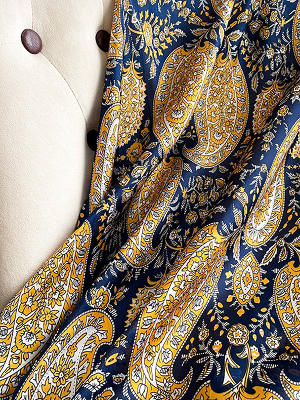 Écharpe d'imitation de soie à imprimé floral vintage