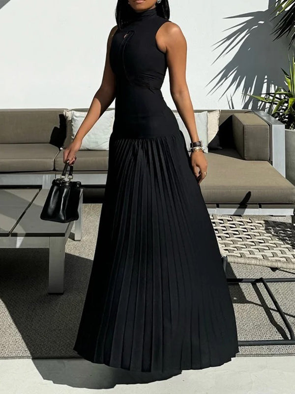 Robe longue moulante ajourée plissée sans manches, à empiècements, à col cheminée, couleur unie