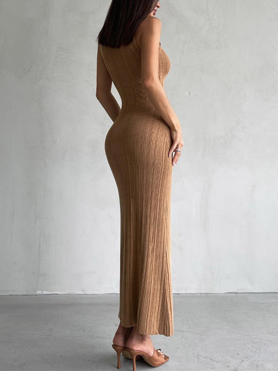 Robe mi-longue moulante en maille côtelée, sans manches, à col haut, couleur unie