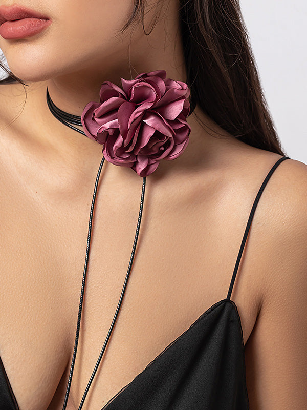 Collier délicat en forme de fleur