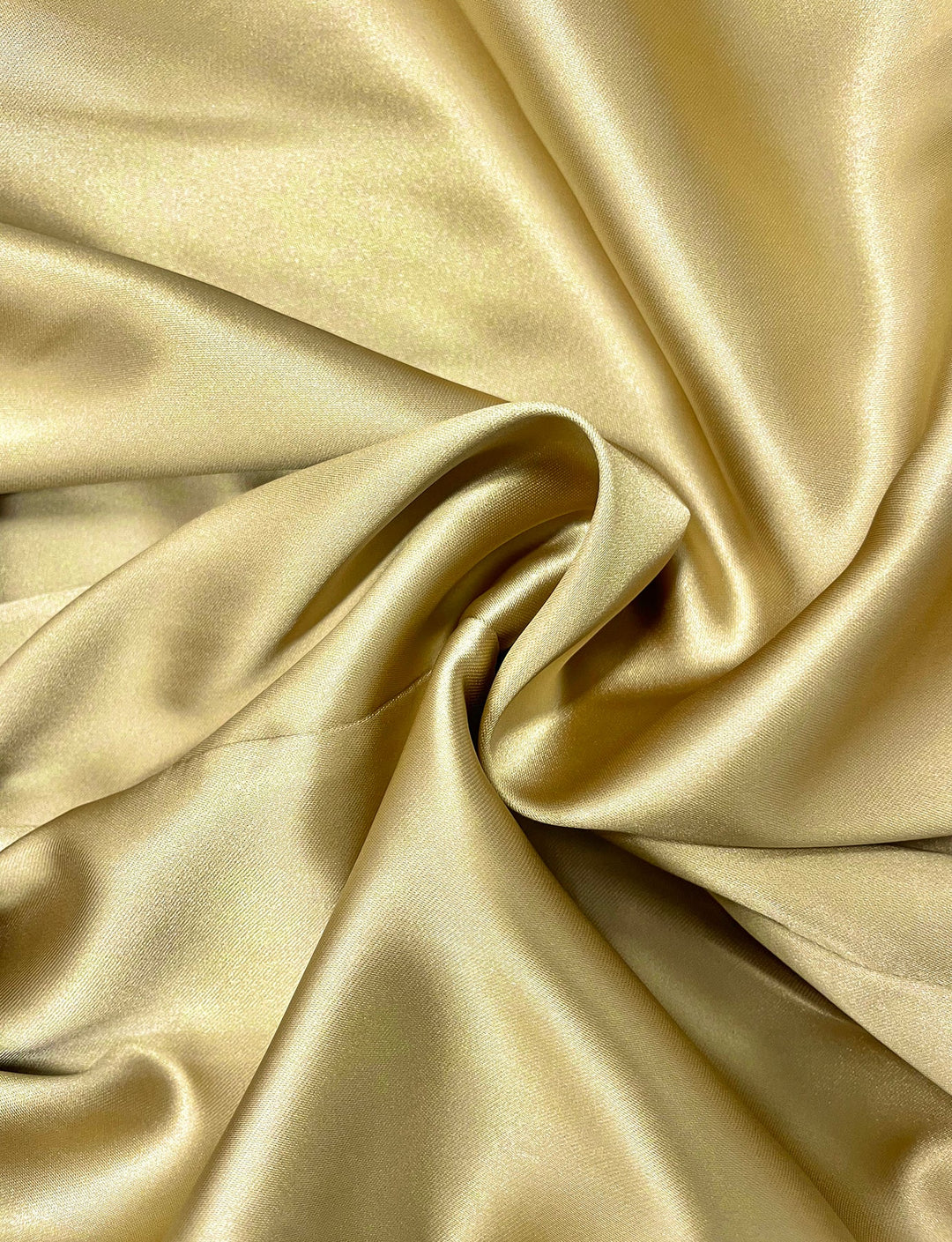 Robe courte ample à manches bouffantes, à falbalas, à col haut, couleur unie