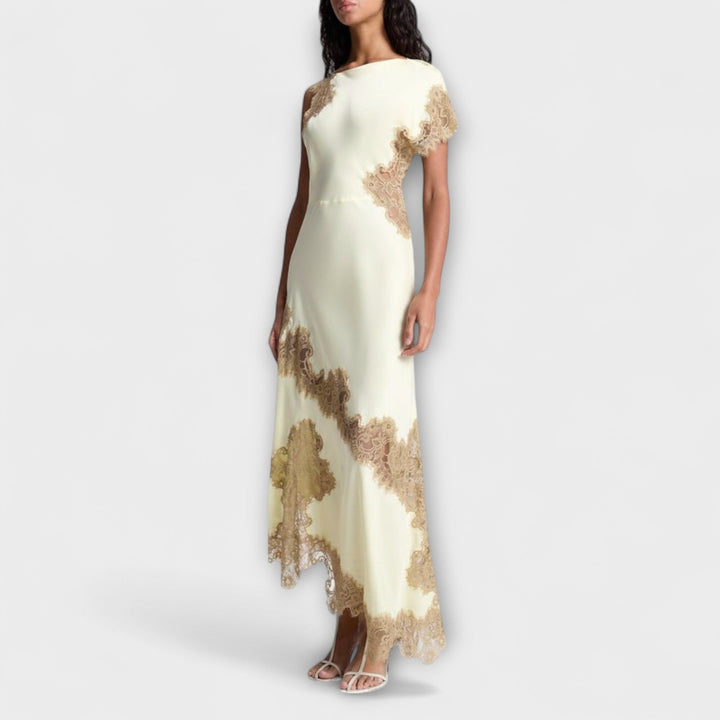 Margaret - Robe maxi avec des accents en satin et en dentelle