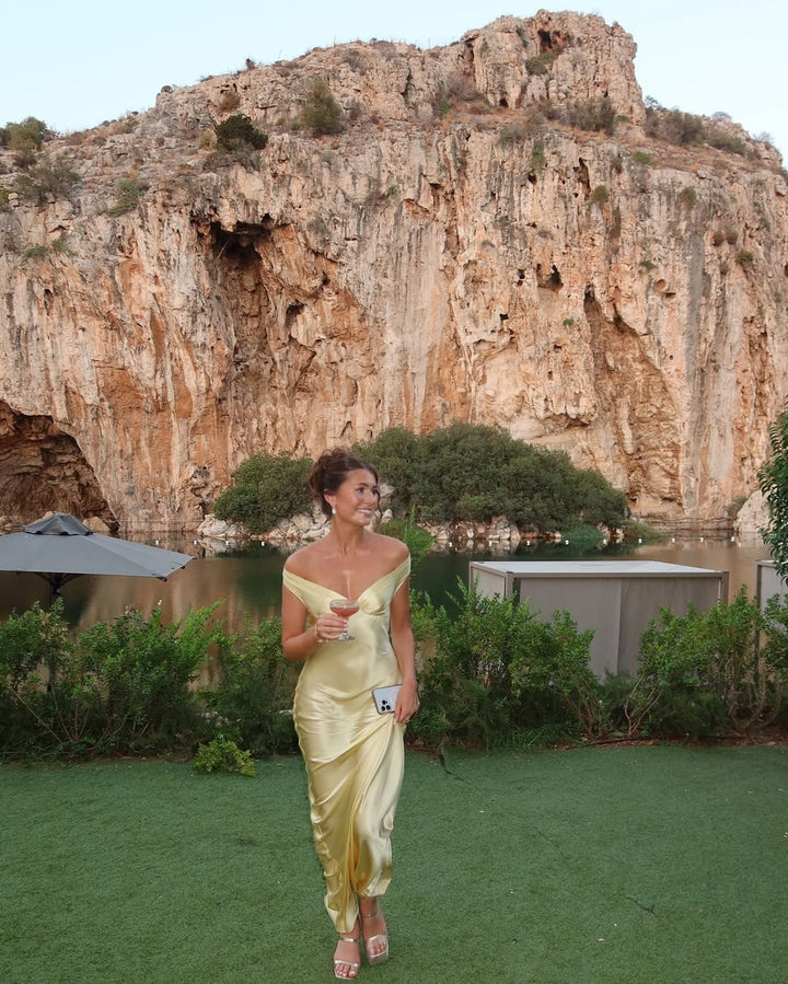 Emory - Robe maxi en satin sans dos