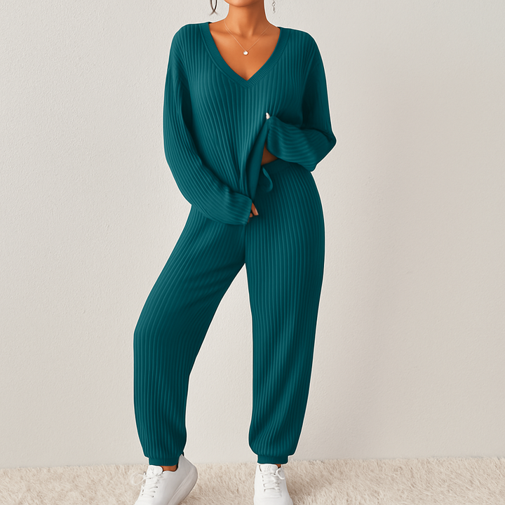 Ensemble Lounge pour Femmes en Maille Côtelée – Top à Col V Uni & Pantalon de Jogging avec Taille Élastique