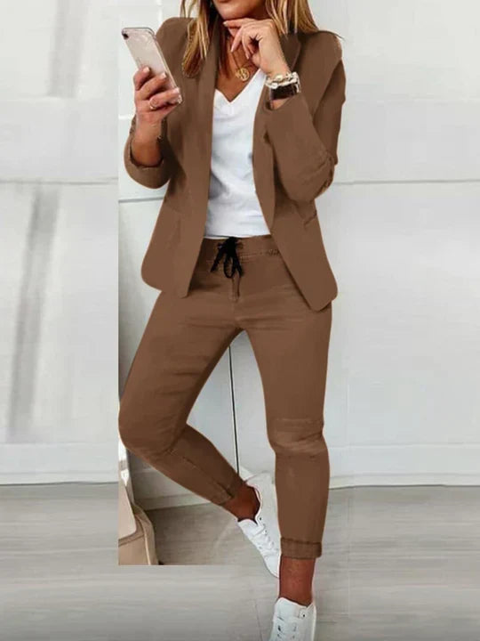 Ludovica | Veste et Pantalon Femme Schick Zeitlos