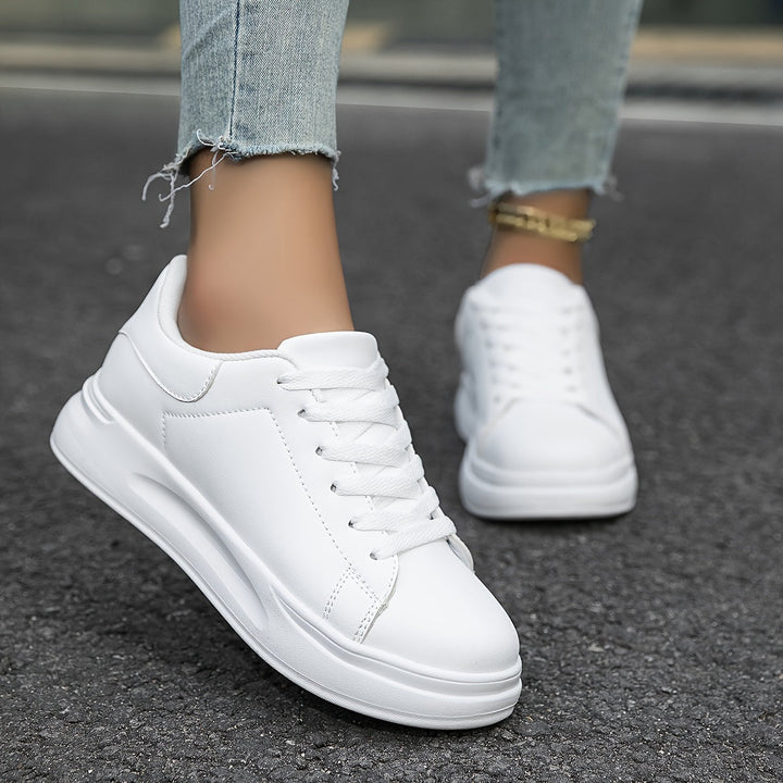Baskets blanches confortables pour femmes