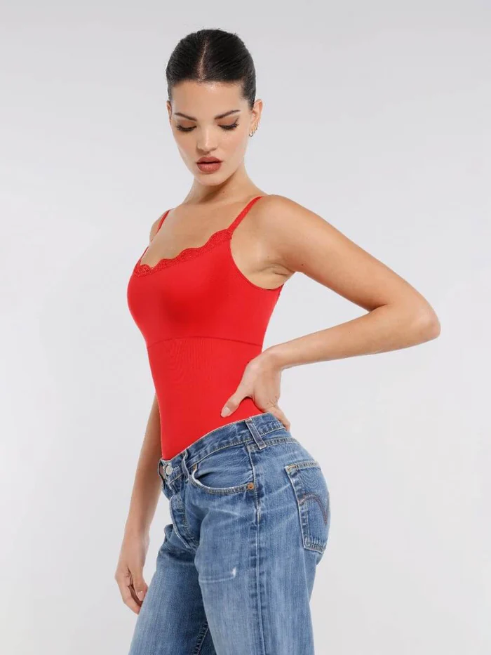 Body en dentelle avec contours