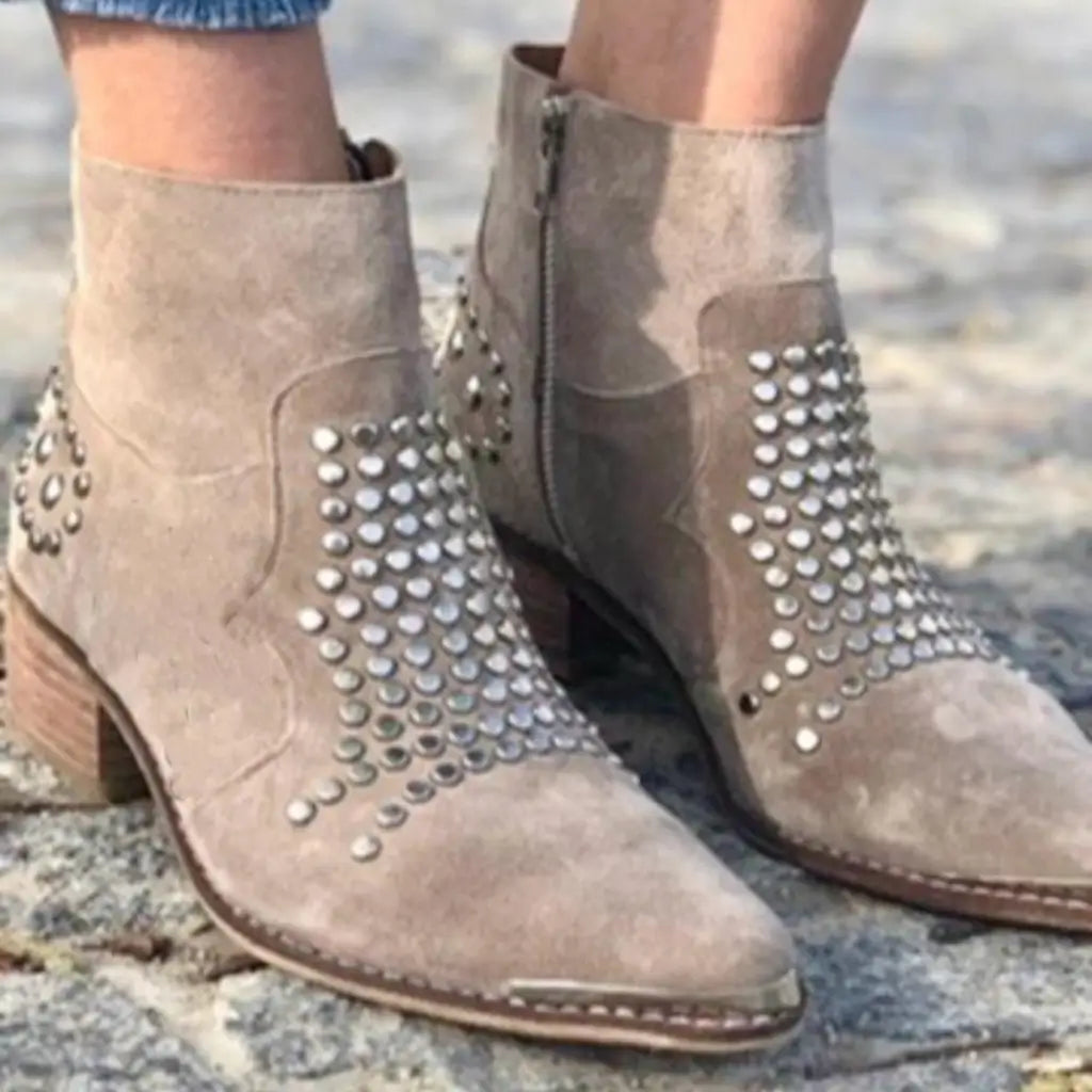 Ella | Bottines à la mode pour femmes avec clous de haute qualité