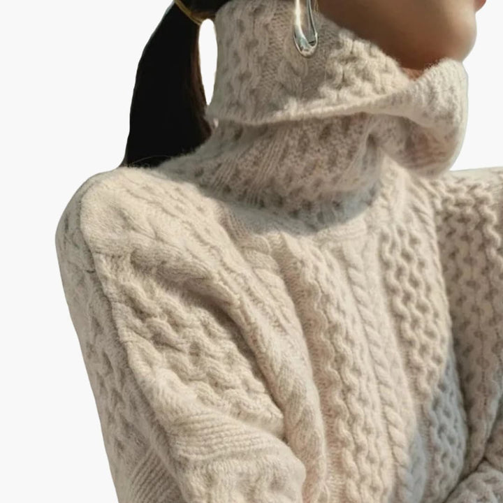 Pull à col roulé pour femmes avec motif en torsades