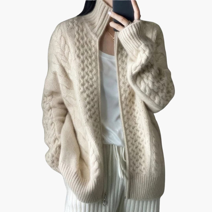 Veste en tricot pour femmes avec col haut et fermeture éclair