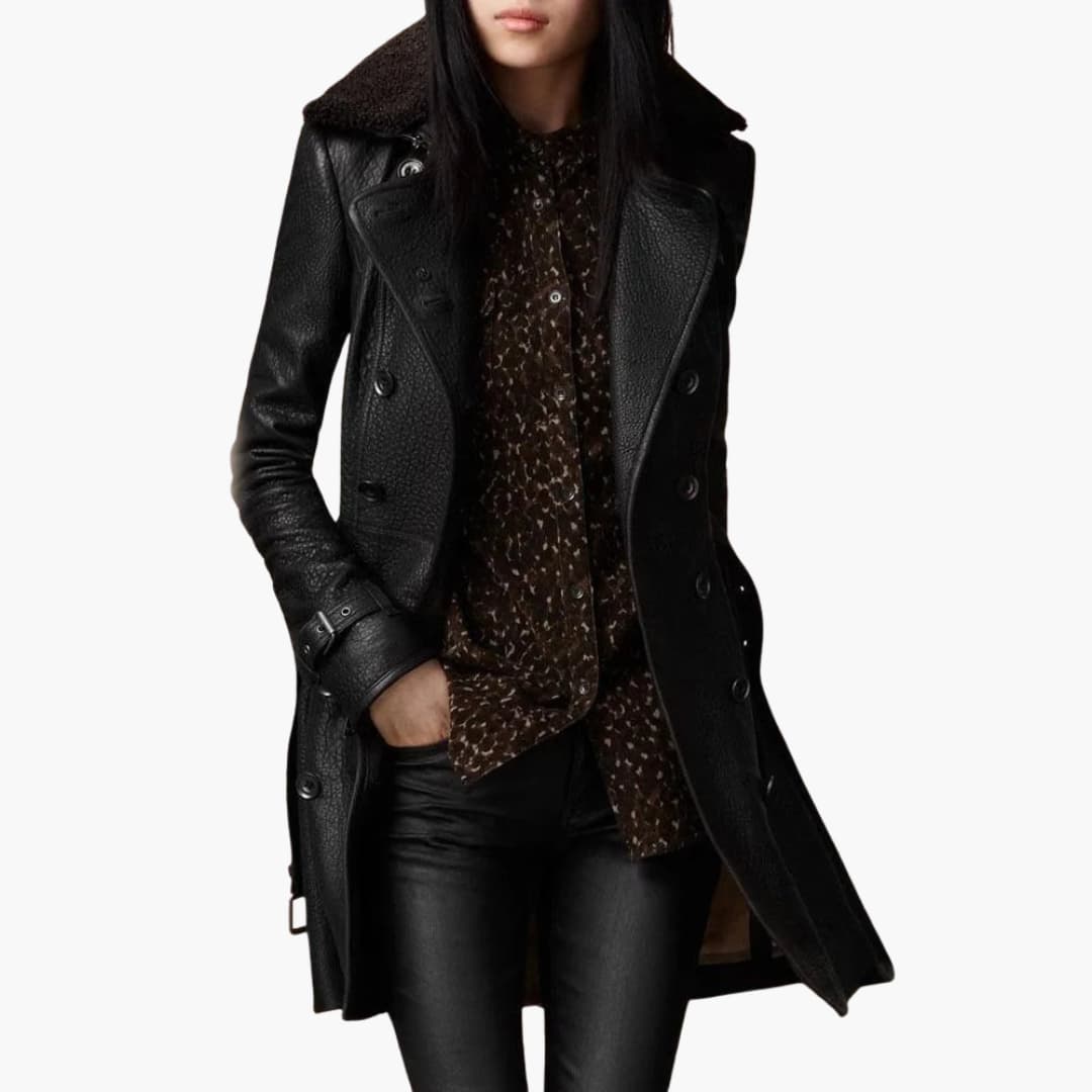 Manteau pour femmes avec devant à double rangée de boutons et poignets à boucles