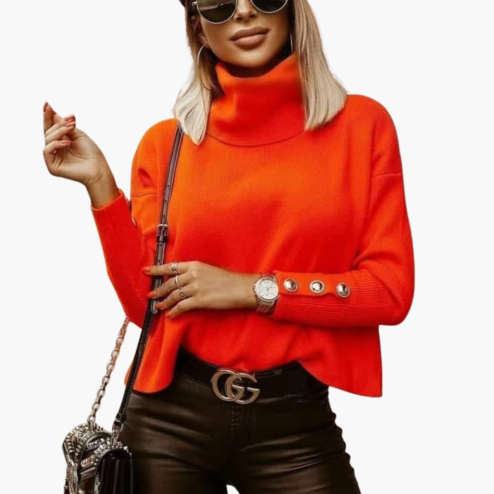 Pull femme à col roulé et manches à boutons