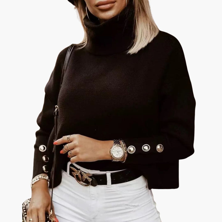 Pull femme à col roulé et manches à boutons