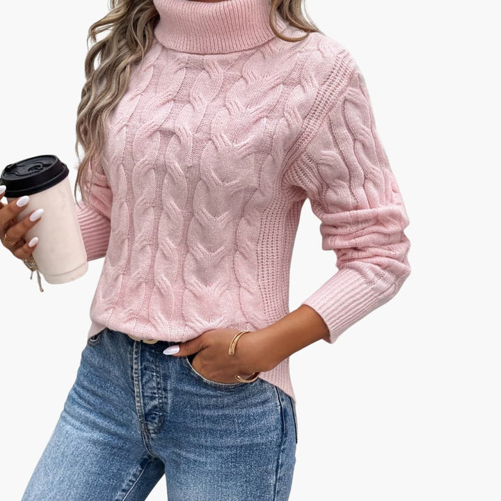 Pull pour femmes avec col roulé et motif en torsades