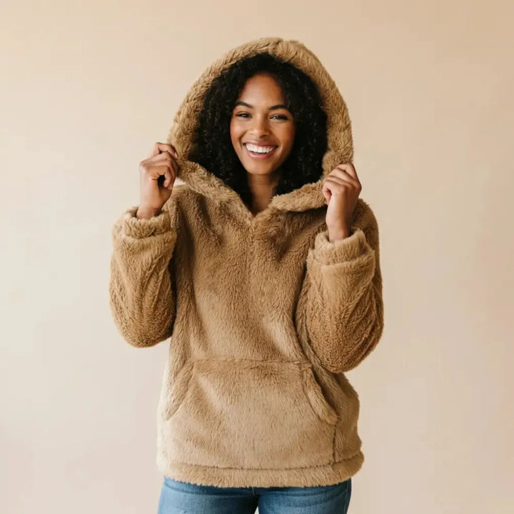 Sophie | Hoodie pour femmes doux & moelleux, porté de manière moderne