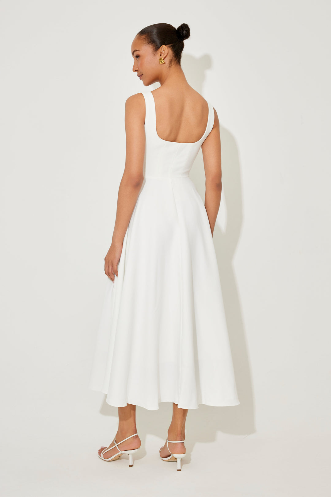 Amelia | Robe midi intemporelle et fluide
