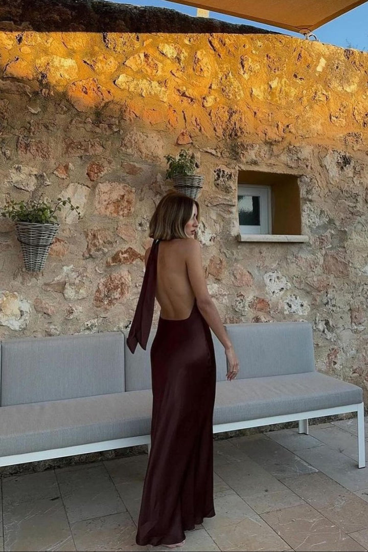 Vydra | Robe maxi dos nu à encolure halter