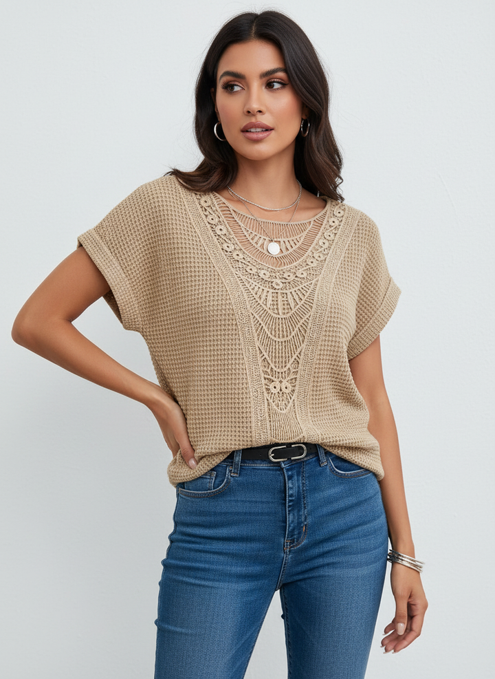 Blouse en dentelle élégante avec col rond et manches courtes – Isabella