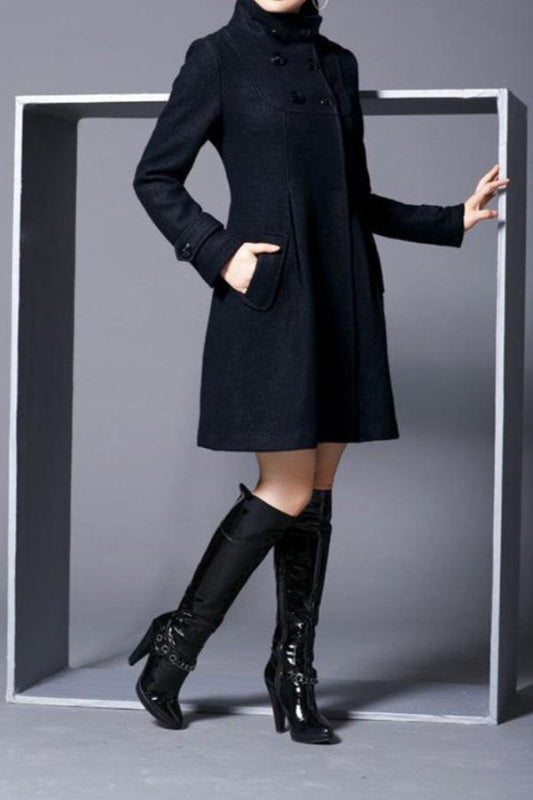 Manteau d'hiver élégant pour femmes avec poches latérales – coupe stylée pour toutes les occasions