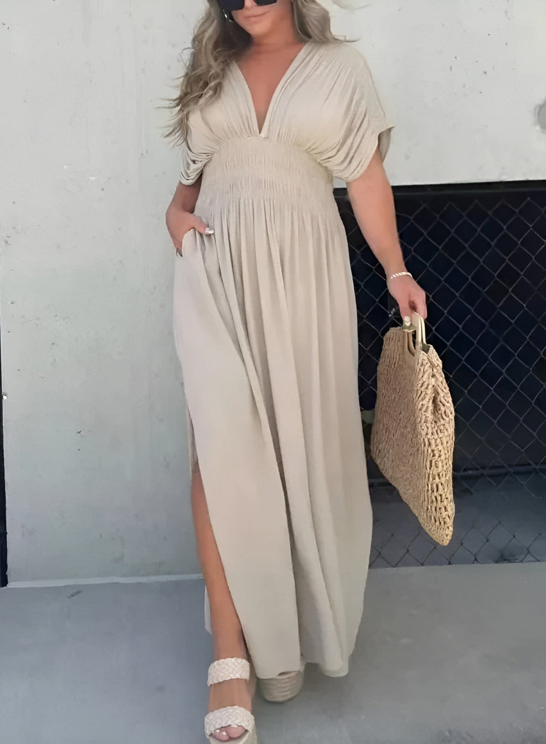 Tara | Robe maxi à décolleté en V